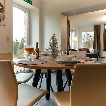 Tatil Evi In With Garden